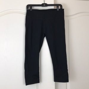 FINAL PRICE! ❌ Fabletics black crop leggings S